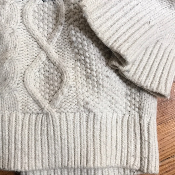 Warm collared sweater - Picture 3 of 4